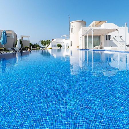 Blue Diamond Beach Villas Paphos Ngoại thất bức ảnh