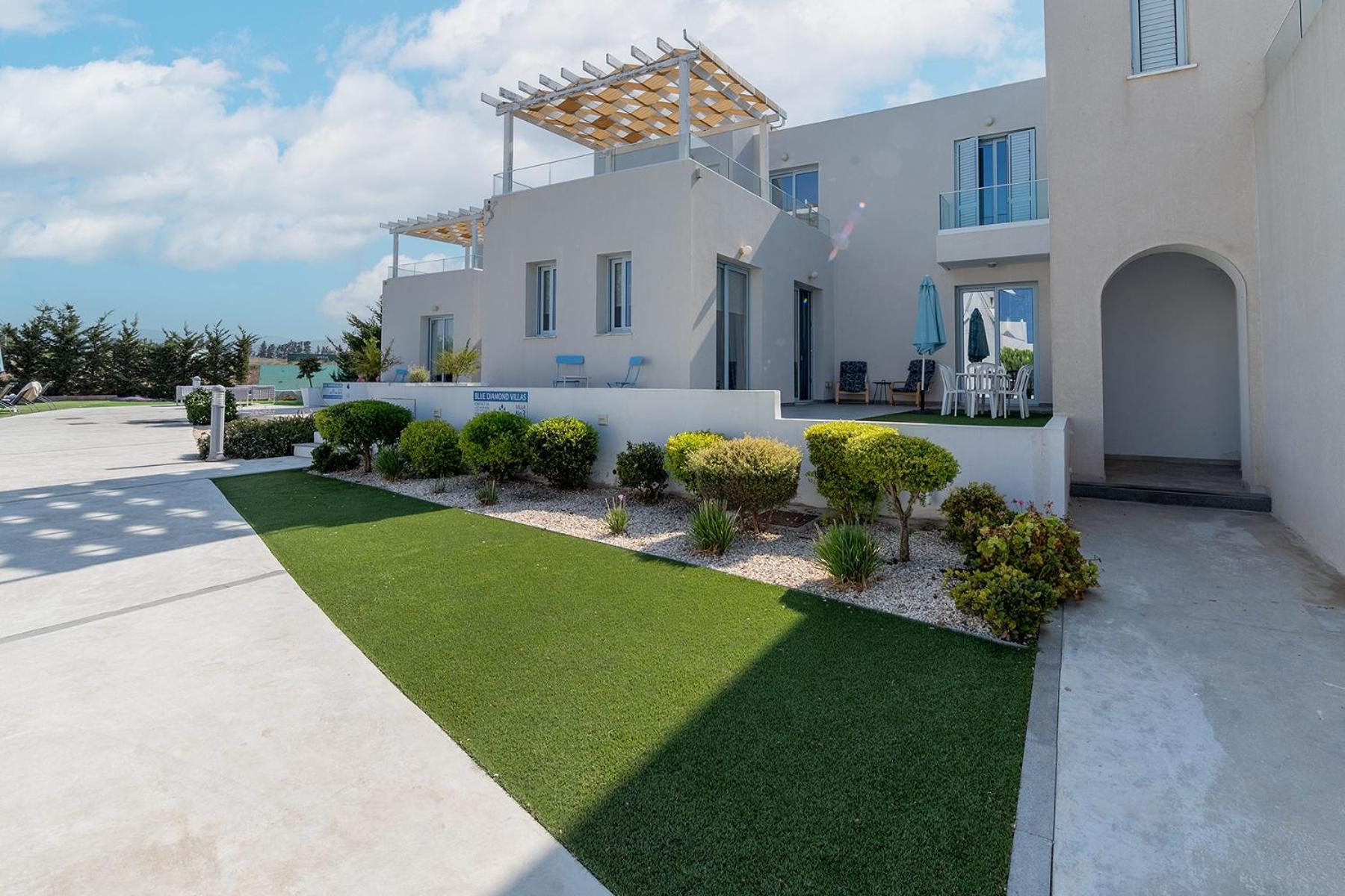 Blue Diamond Beach Villas Paphos Ngoại thất bức ảnh