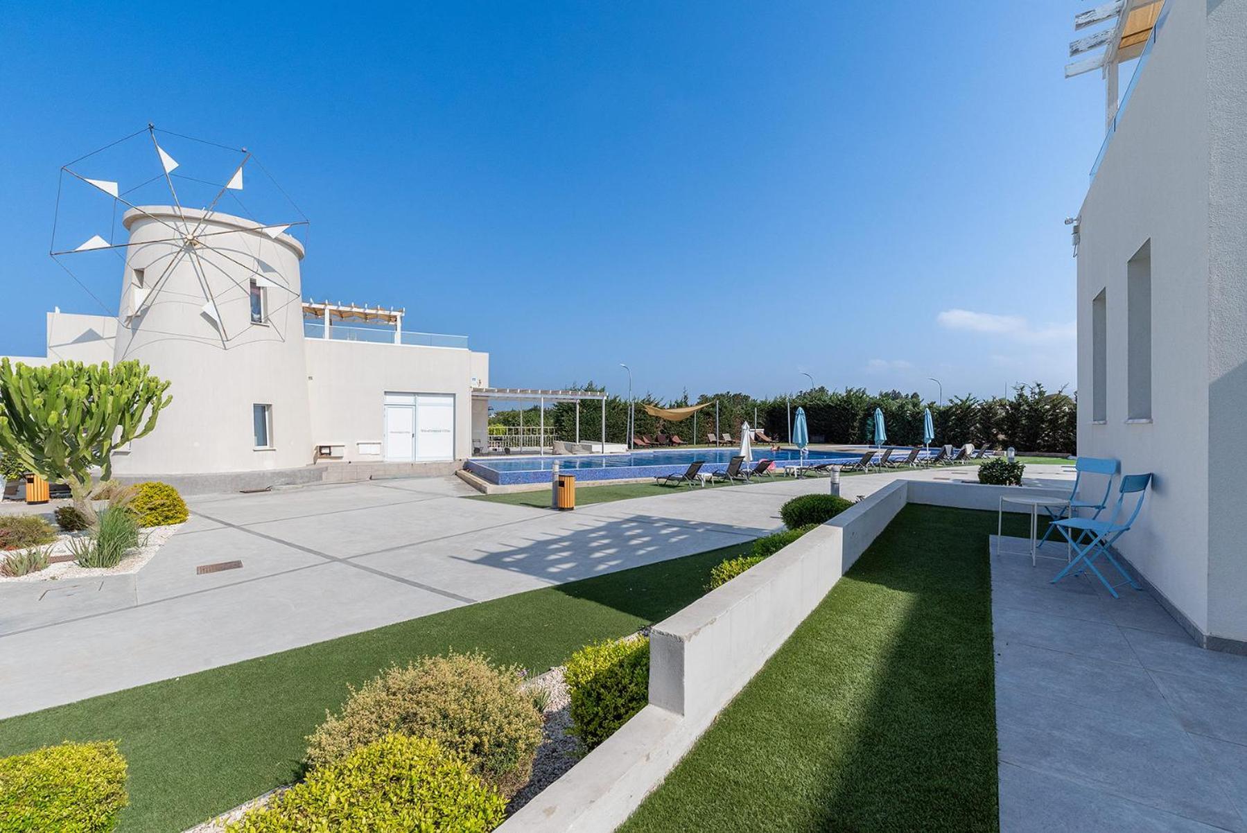 Blue Diamond Beach Villas Paphos Ngoại thất bức ảnh