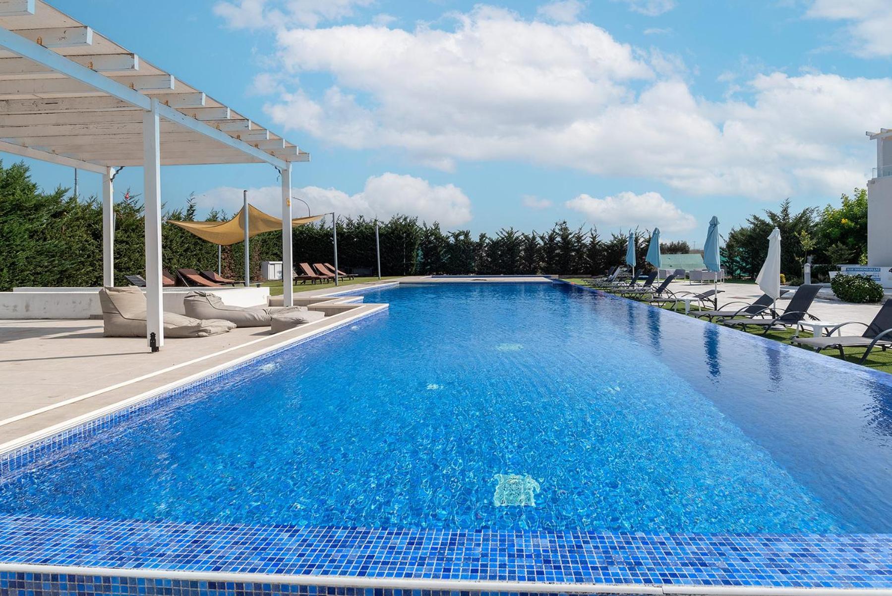 Blue Diamond Beach Villas Paphos Ngoại thất bức ảnh
