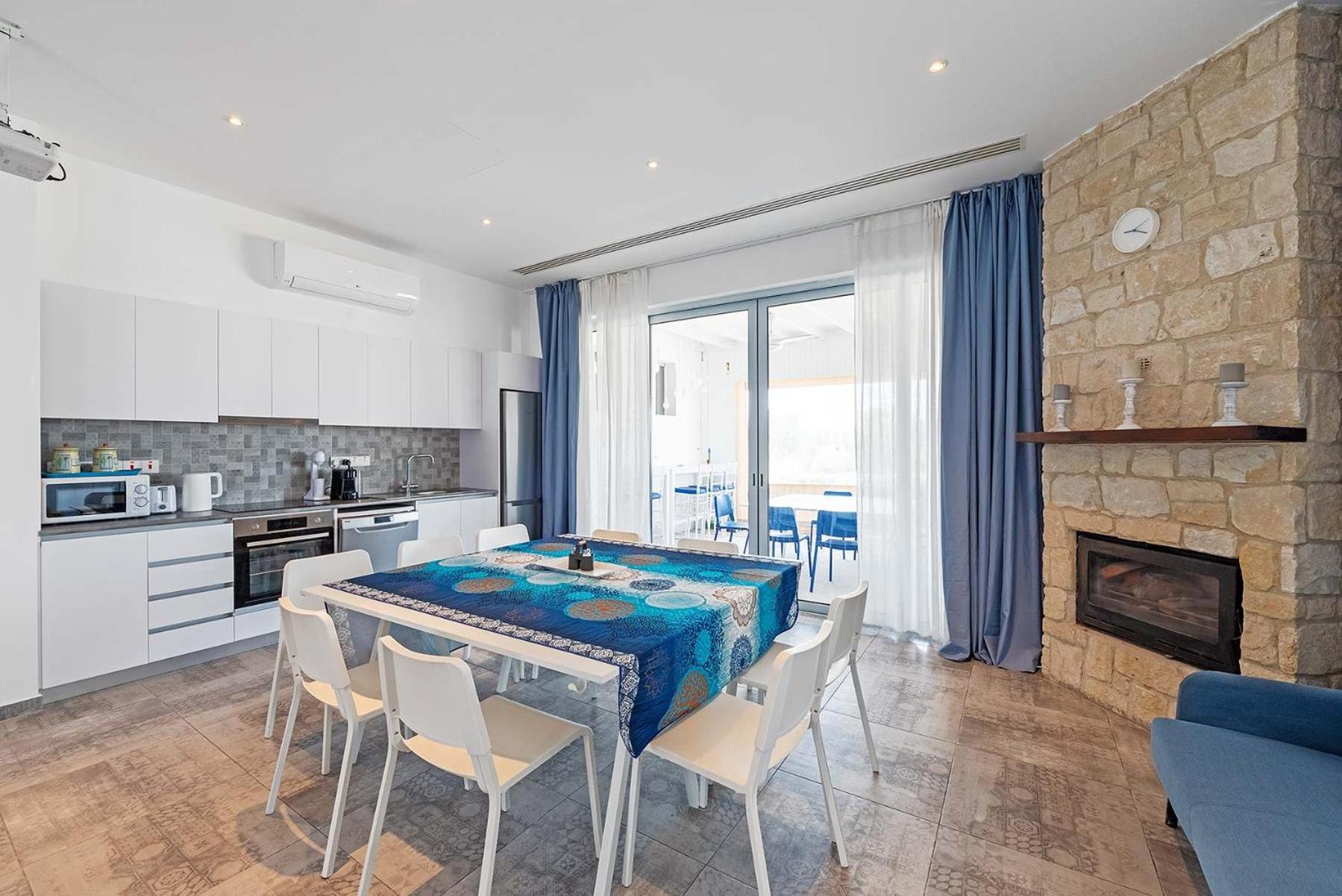 Blue Diamond Beach Villas Paphos Ngoại thất bức ảnh