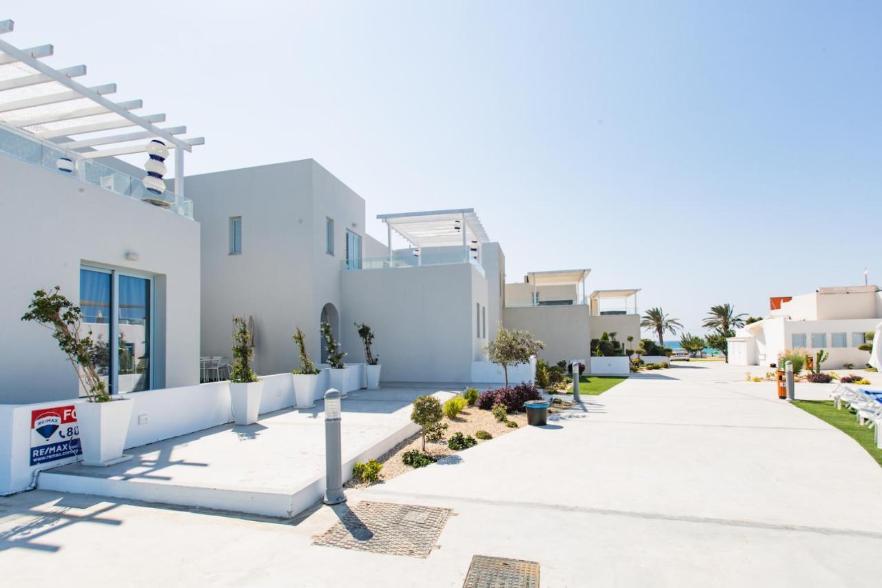 Blue Diamond Beach Villas Paphos Ngoại thất bức ảnh