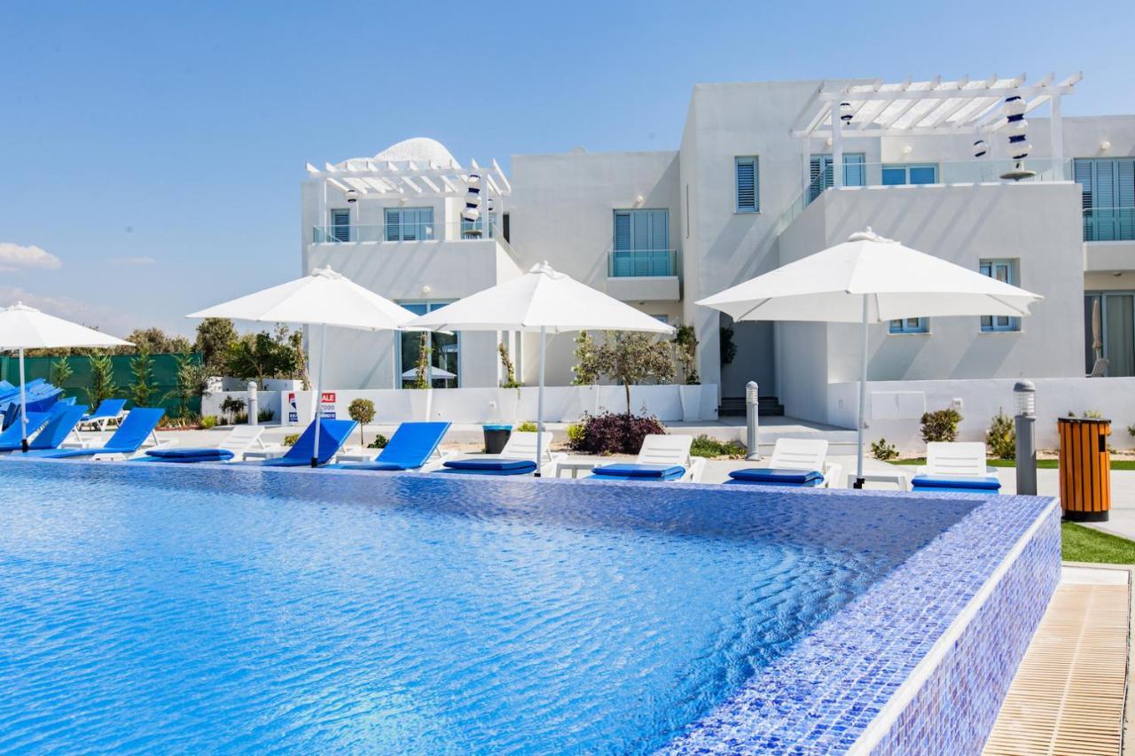 Blue Diamond Beach Villas Paphos Ngoại thất bức ảnh