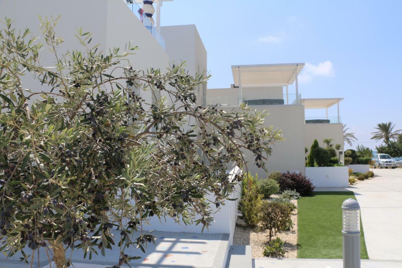 Blue Diamond Beach Villas Paphos Ngoại thất bức ảnh